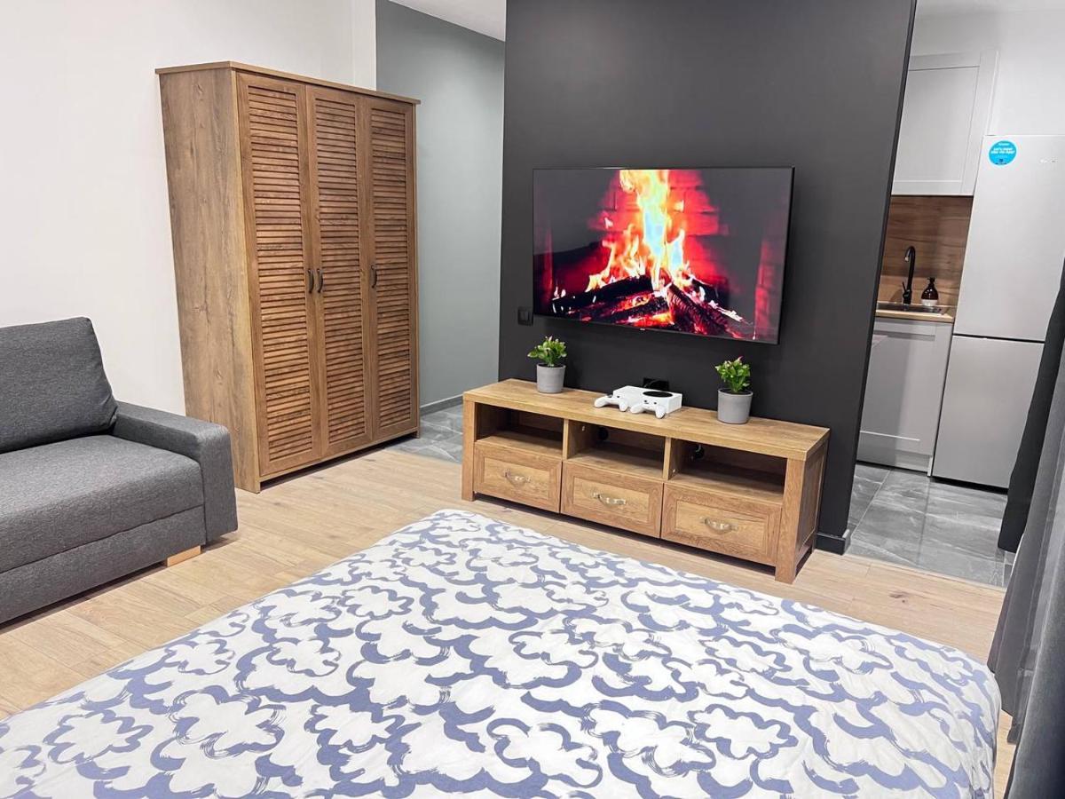 New Jersey Apartments Parking On Street Katowice Luaran gambar